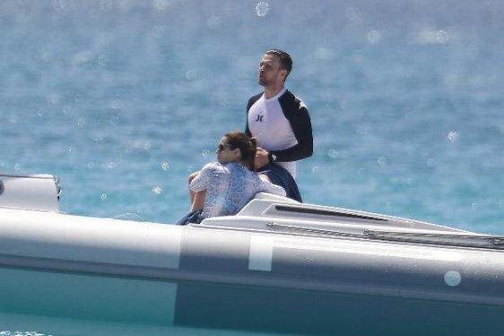 Justin Timberlake ve Jessica Biel tatilde