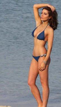 Güzel model Helen Flanagan bikinili pozlar