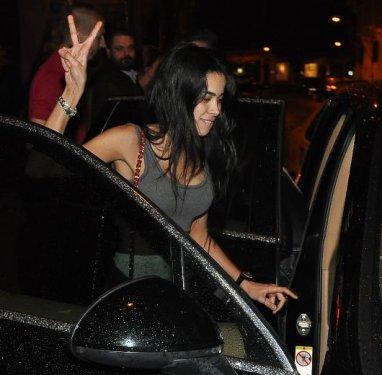 Asena Erkin Berkay'ın keyfini kaçırdı