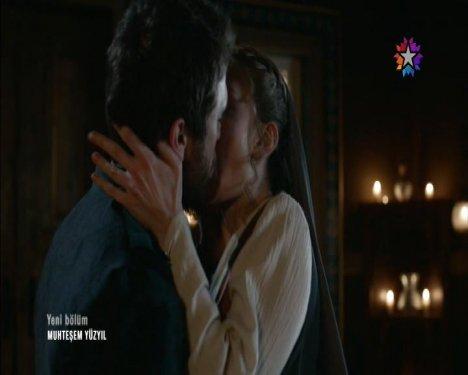 Yasemin Allen Muhteşem Yüzyıl'da halvete girdi