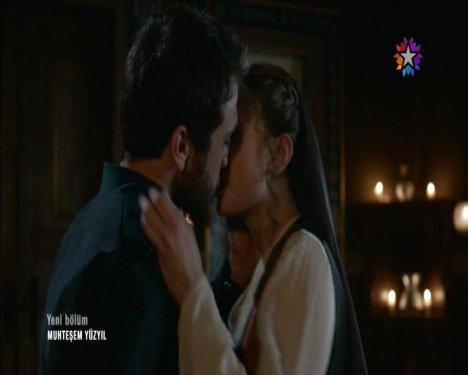 Yasemin Allen Muhteşem Yüzyıl'da halvete girdi