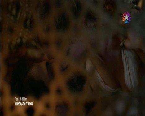 Yasemin Allen Muhteşem Yüzyıl'da halvete girdi