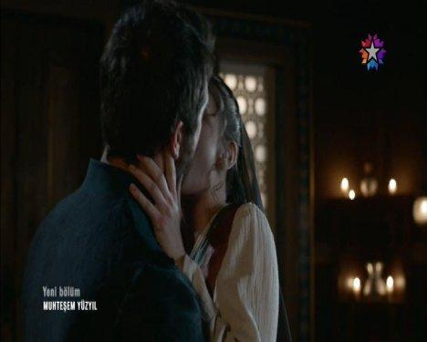 Yasemin Allen Muhteşem Yüzyıl'da halvete girdi