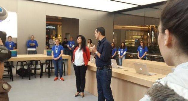 Apple Store'un Zorlu Center'daki mağazası bugün açıldı