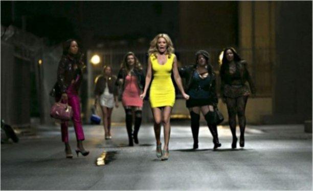 Dişi Hangover filmi geliyor 