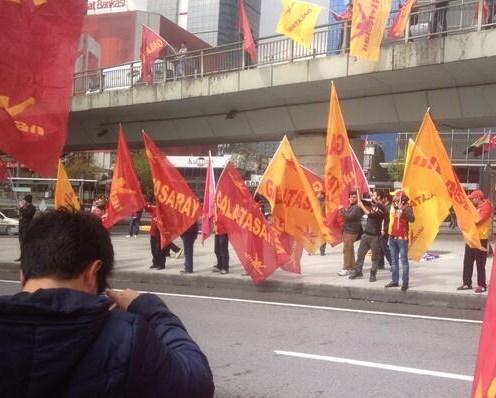 Galatasaraylı taraftarlar TFF binasına yürüdü