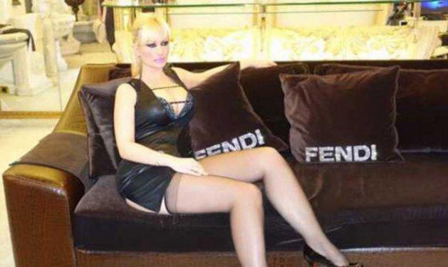 Kedicik Tülay Kumaşçı'dan olay pozlar