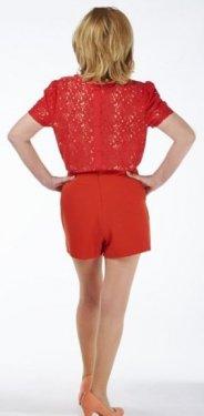 Bu kadınlar  18 lik çıtırlara taş çıkartıyor