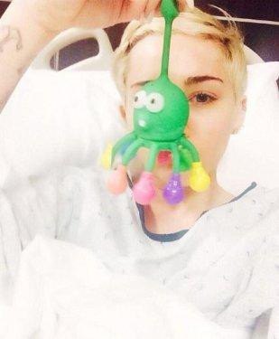 Miley Cyrus‘ın kalbi tekledi - Resim 2