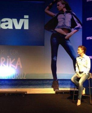 Serenay Sarıkaya yeni reklam filmi için 750 bin TL aldı