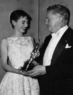 Esmerlere büyük müjde