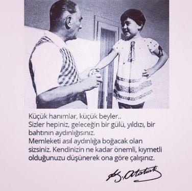 Ünlü isimlerden 23 Nisan mesajları