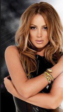 Dünden bugüne Petek Dinçöz 