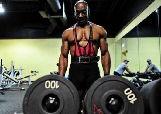 Herkül gibi kaslı bu adam tam 70 yaşında