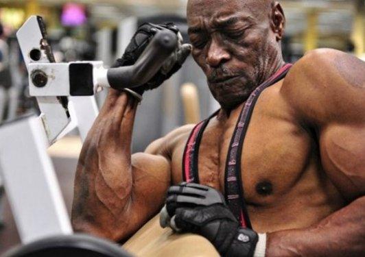 Herkül gibi kaslı bu adam tam 70 yaşında