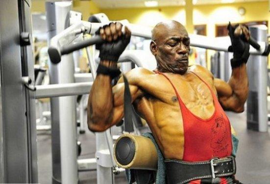 Herkül gibi kaslı bu adam tam 70 yaşında