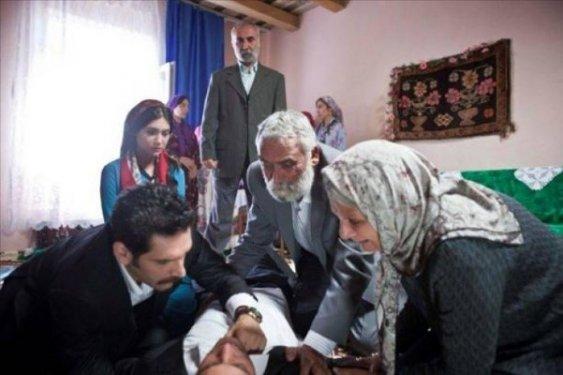 Atasözlerinden esinlenen  dizi konuları