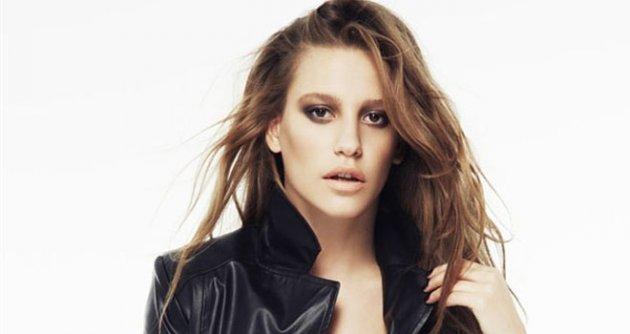 Serenay Sarıkaya samimi açıklamalarda bulundu