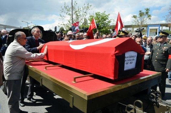Deniz Kurmay Albay Murat Özenalp  son yolculuğuna uğurlandı