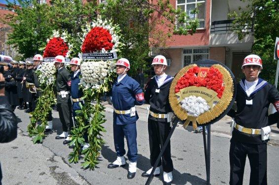 Deniz Kurmay Albay Murat Özenalp  son yolculuğuna uğurlandı