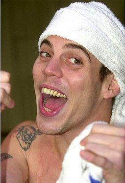 Sadece dişlerin değişimi ile evrim geçiren ünlüler