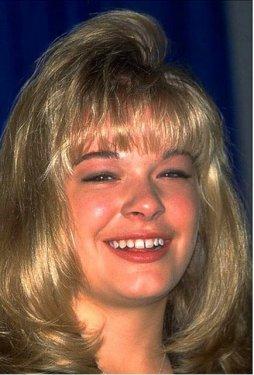 Sadece dişlerin değişimi ile evrim geçiren ünlüler