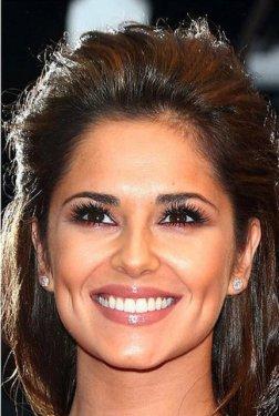 Sadece dişlerin değişimi ile evrim geçiren ünlüler