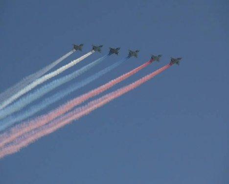 Kızıl Meydan'da gövde gösterisi