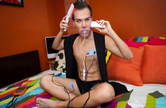 Barbie sevgilisine benzemek için değişti 