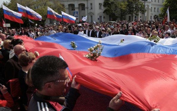 Kızıl Meydan'da gövde gösterisi