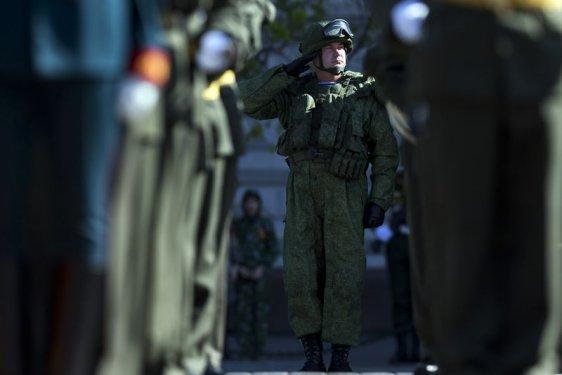 Kızıl Meydan'da gövde gösterisi