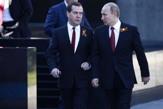 Kızıl Meydan'da gövde gösterisi