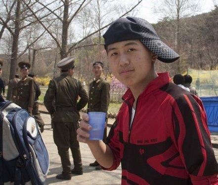 Dünyanın en otoriter ülkelerinden olan Kuzey Kore halkı 