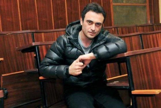 Kutsi eşi ile sevgilisi arasında kaldı