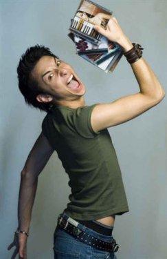 Sakalsız Eurovision şampiyonu Conchita Wurst