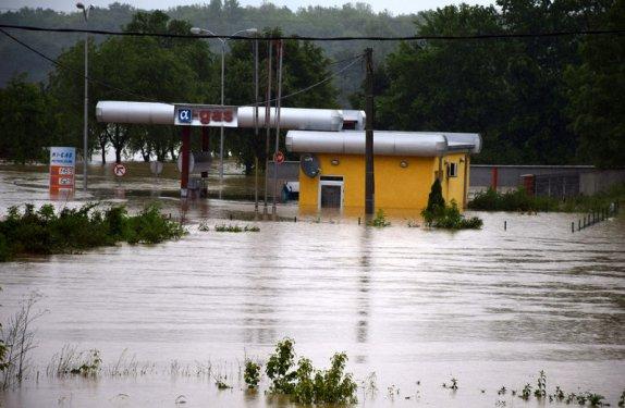 Bosna'da son yılların en büyük sel felaketi