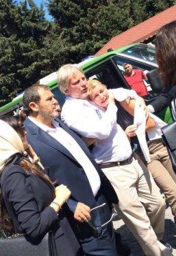 Ali Şen torununu gözyaşlarıyla uğurladı