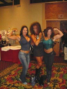 Body building şampiyonu gelin Gabrielle 