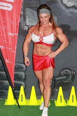 Body building şampiyonu gelin Gabrielle 