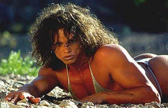 Body building şampiyonu gelin Gabrielle 