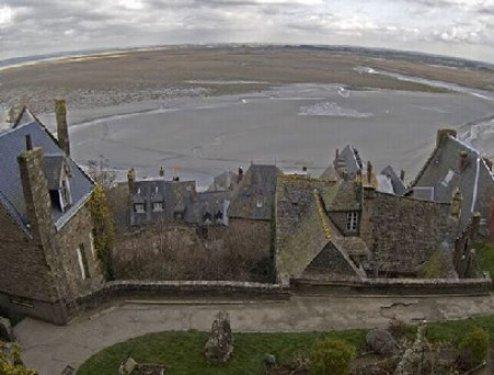 Denizin ortasındaki şehirde sadece 43 kişi yaşıyor