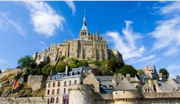 Denizin ortasındaki şehirde sadece 43 kişi yaşıyor