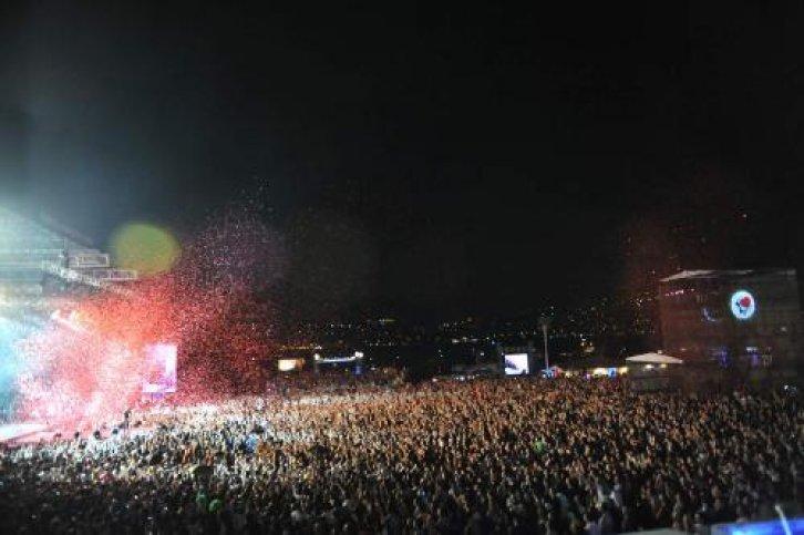 Rihanna İstanbul'u salladı - Resim 10
