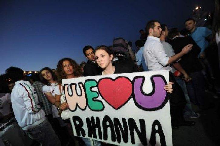 Rihanna İstanbul'u salladı - Resim 45