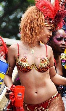 Rihanna karnavalda - Resim 9