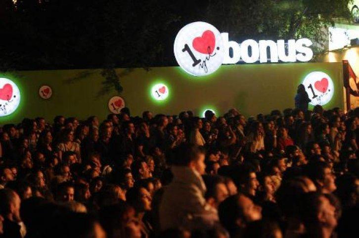 Rihanna İstanbul'u salladı - Resim 15