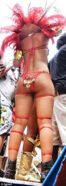Rihanna karnavalda - Resim 14