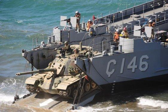 Efes-2014 tatbikatı nefes kesiyor