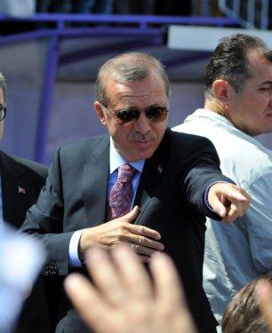 Başbakan Recep Tayyip Erdoğan gözlüğünü değişti - Resim 5