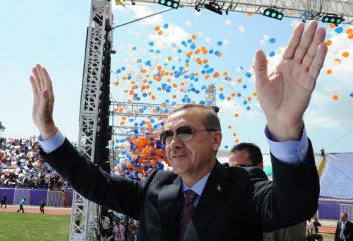 Başbakan Recep Tayyip Erdoğan gözlüğünü değişti - Resim 1